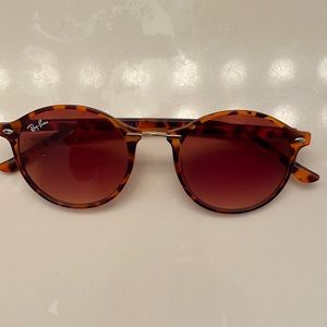 Ray ban sunglasses